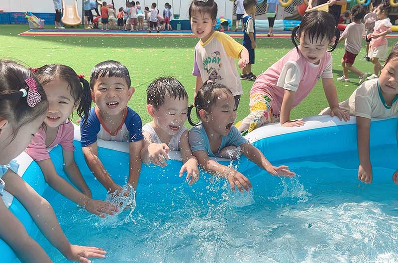 卓锦万代兰幼稚园（浑河园）夏日戏水活动|“水”与争锋，清凉一夏