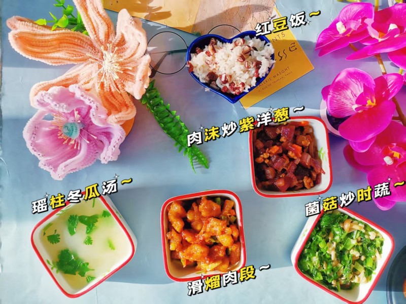 433bb064b20a46ca9d9866d13a563299